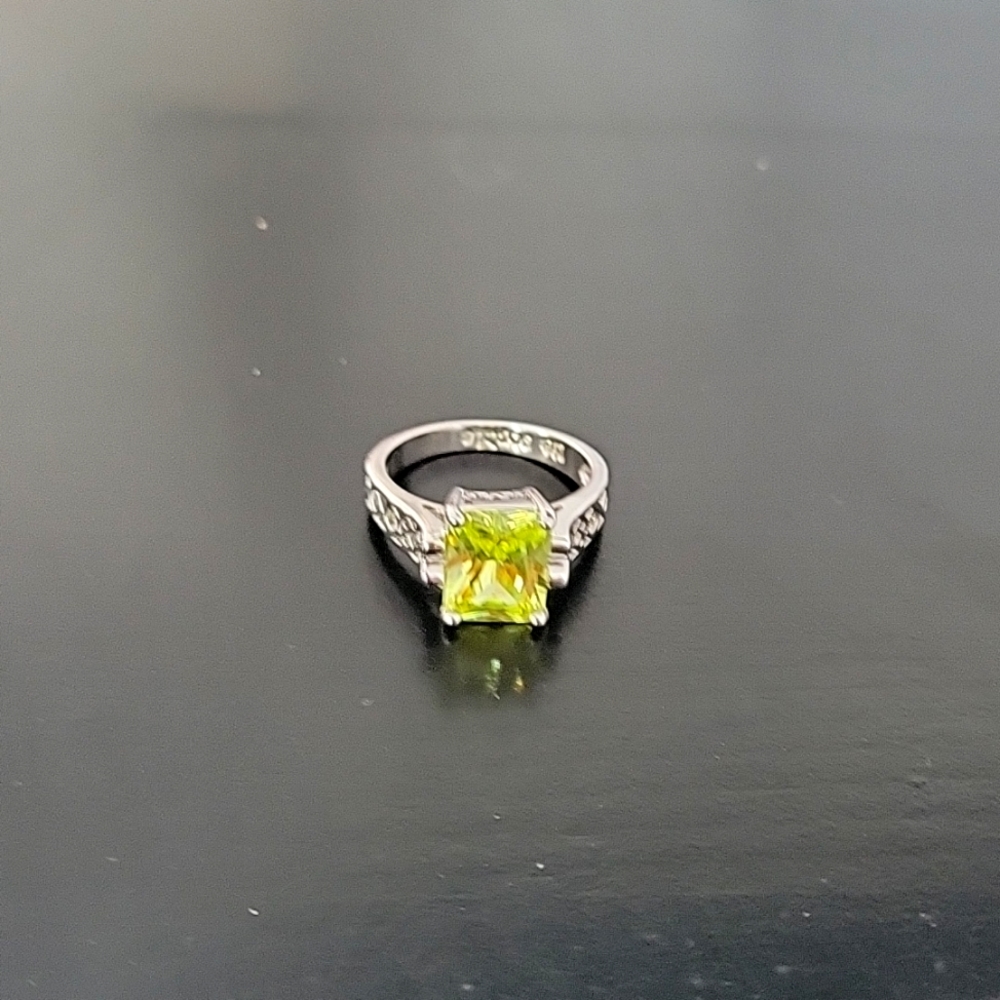 Lia Sophia Citron Ring
